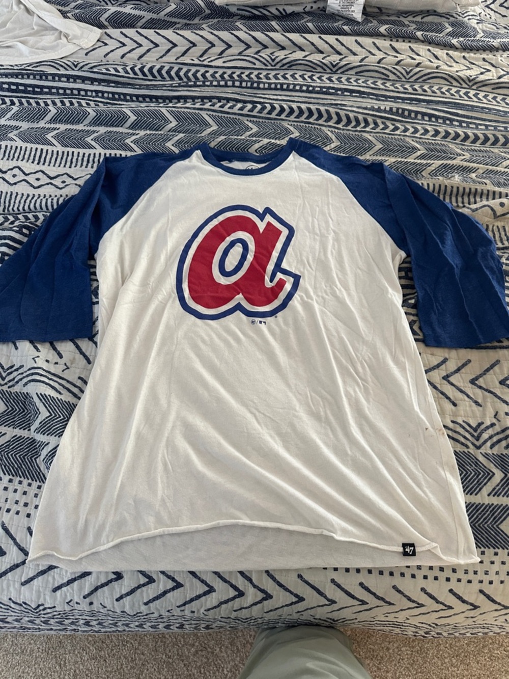 47 Brand Atlanta Braves White & Navy Raglan Tee with Red 'a' Logo - 3/4 sleeve